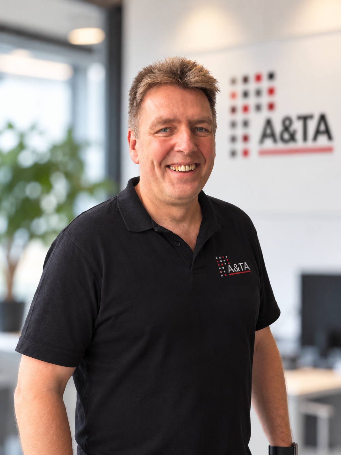 René Makiolla, Ansprechpartner für Alarm- & Telefon-Anlagen